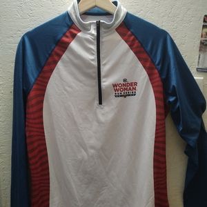 Wonder Woman Running series Size L 1/4 zip Long sleeve Running Man